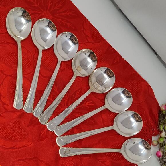 8X SSpoons MAY QUEEN by Holmes & Edwards Silver Plate Gumbo Round Soup Spoons - Picture 2 of 16